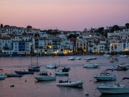 Viaje para grupos de adultos por el Triángulo de Dalí: Figueres, Cadaqués y Púbol