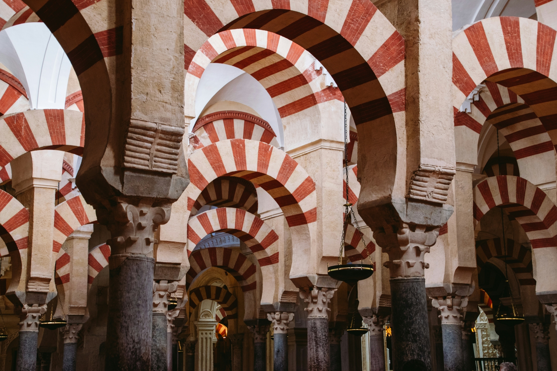 Viaje para grupos escolares a Granada y Córdoba: Esencia Andaluza | Roses Internacional Tours