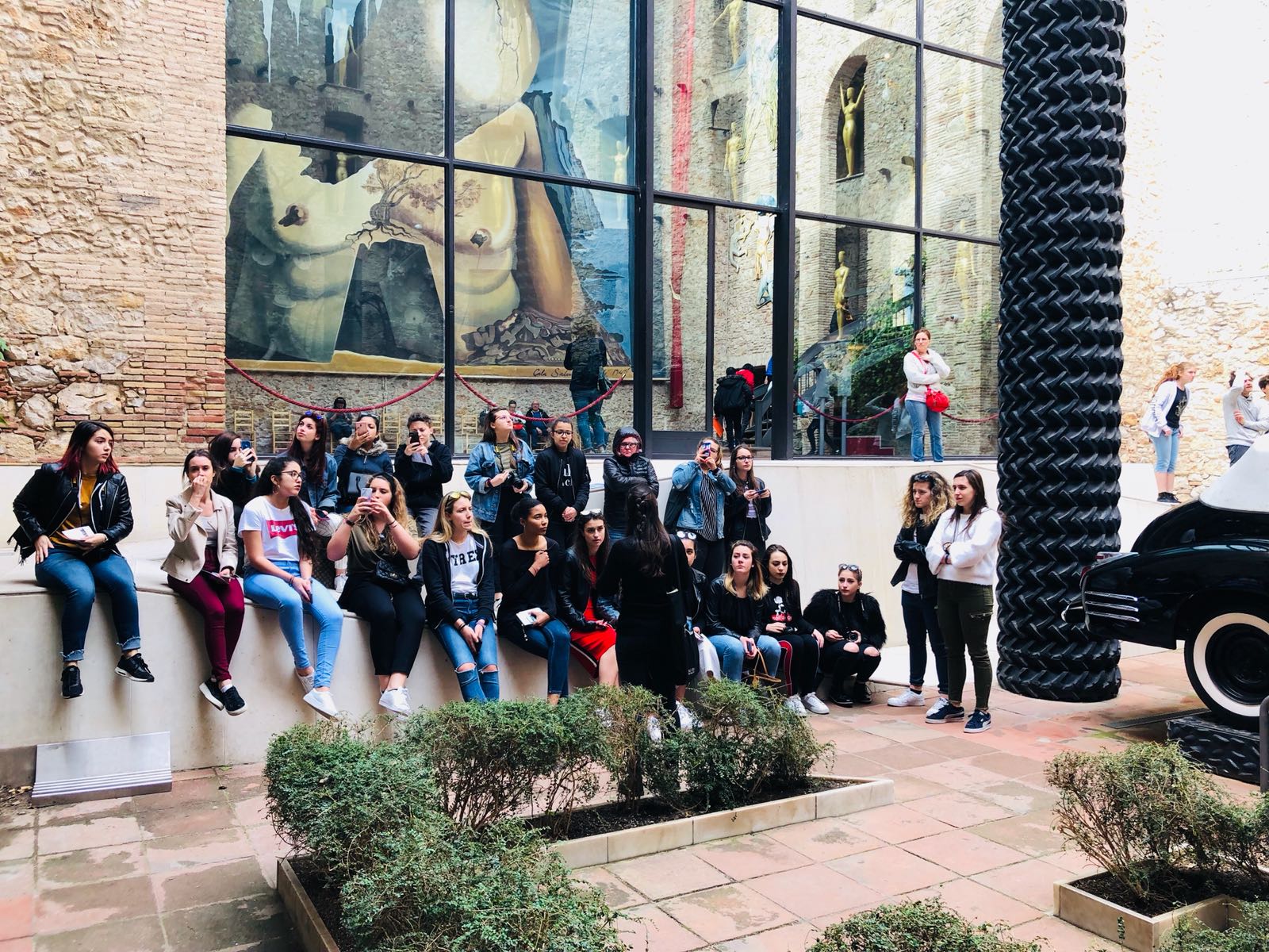 Viaje para grupos escolares en Roses: la Ruta del Exilio | Roses Internacional Tours