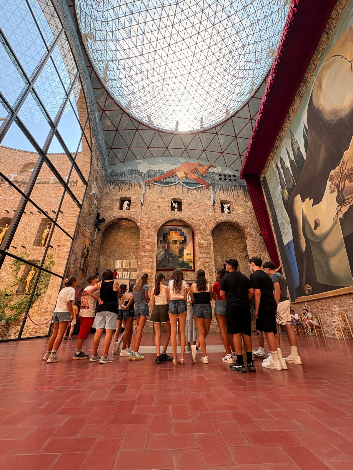 Aprende español con Dalí en Roses | Roses Internacional Tours