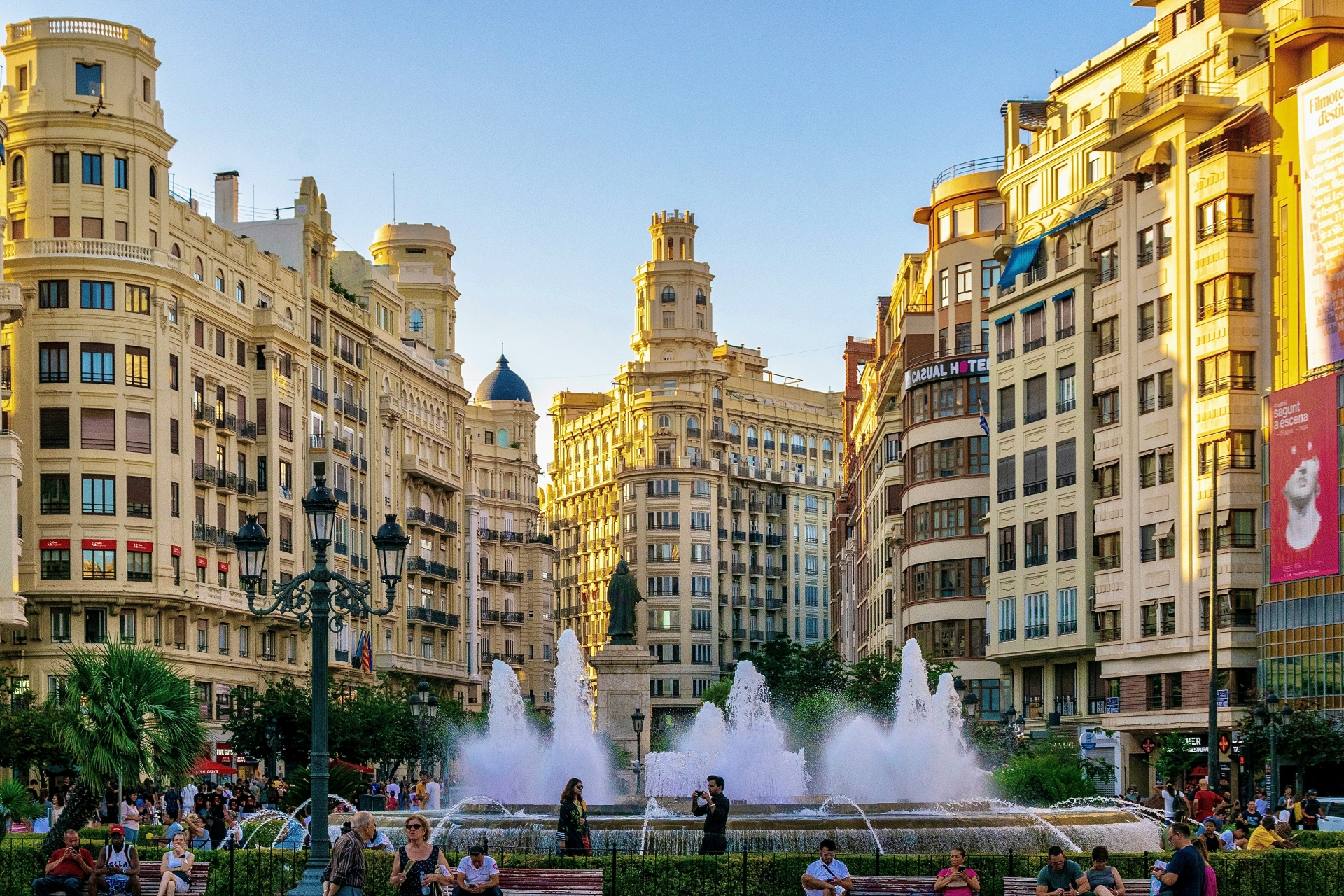 Viaje para aprender español en Alicante para grupos escolares | Roses Internacional Tours