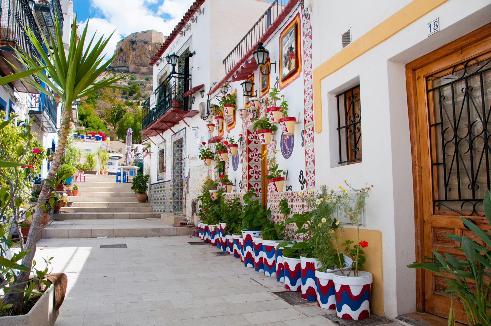 Viaje para aprender español en Alicante para grupos escolares | Roses Internacional Tours
